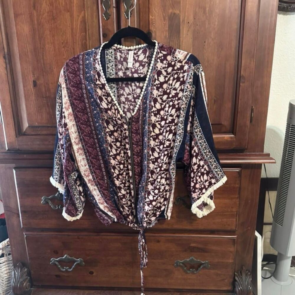 Xhilaration Women's multi Blouse
